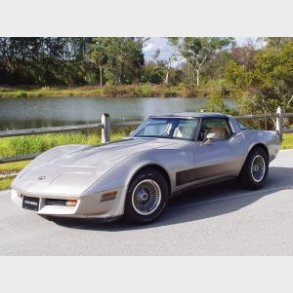 Frontrude 2 tonet Chevrolet Corvette C3 Coupe/Convertible 1978 til 1982 (DW893GB)