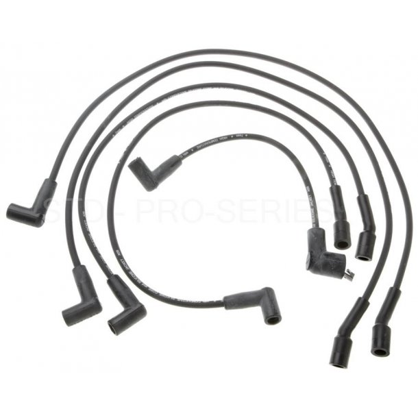 Tndkabler komplet st IH 4 cyl. 1967 til 1980 (7411 - 27411)