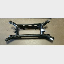 Bagbro / Crossmember Dodge Caliper, Jeep Compass/Patriot 2007 til 2017 (Mopar 68211933AB)