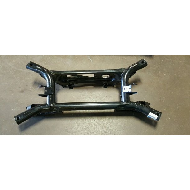 Bagbro / Crossmember Dodge Caliper, Jeep Compass/Patriot 2007 til 2017 (Mopar 68211933AB)