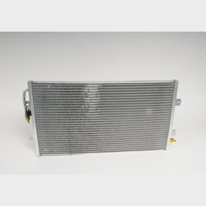 A/C k�ler Chevrolet Astro 1995 til 2000 (Condensor AC Delco 15-6816 - Spectre 74622 - 7-4622)