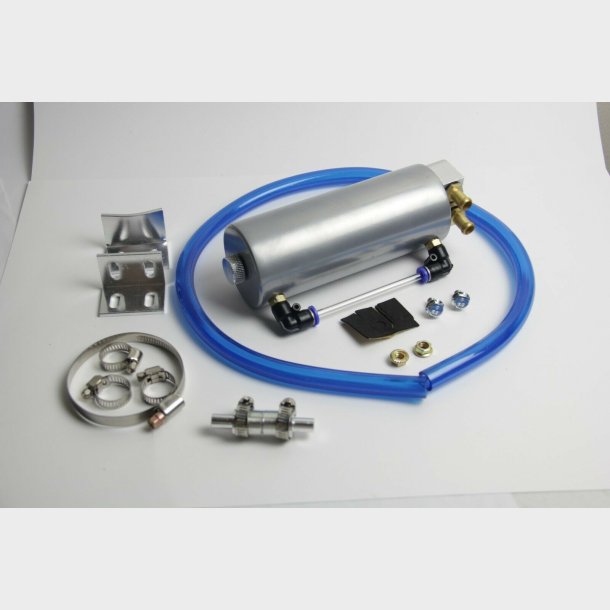 Oil reservoir catch tank