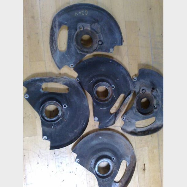 Ankerplade brugt. Vi har forskellige muligheder som evt. kan bruges ! Dush Shield for Brakes