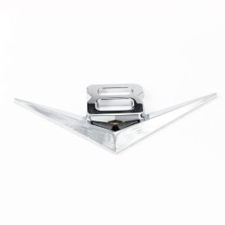 Emblem V8 i chrom med V'et lige under 8 tallet (V8 Chrome Silver Logo 3D Car Decals Adhesive Badge)