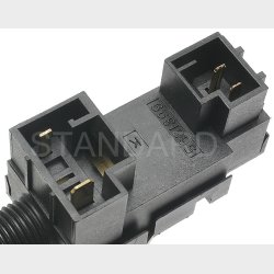 Stoplyskontakt GM van 1990 til 1993 without cruise control (Standard Motor SLS182)