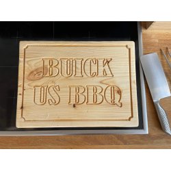 Skrebrt i fyrretr str. 40 x 29&frac12; x 4&frac12; cm. med 'Buick' udfrset samt saftrille 