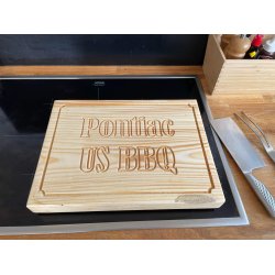 Skrebrt i fyrretr str. 40 x 29&frac12; x 4&frac12; cm. med 'Pontiac' udfrset samt saftrille 