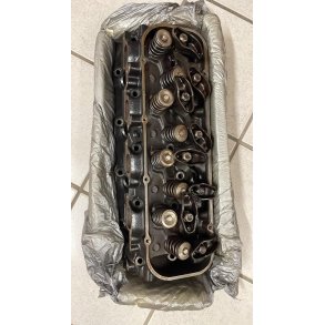 Topstykke brugt st til Chevrolet 454/7,4 rgang 1971 & 1972. Cylinderhead st med 2 stk.